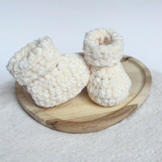 Kvačkani Copatki Za Dojenčke – Soft Cloud – bela